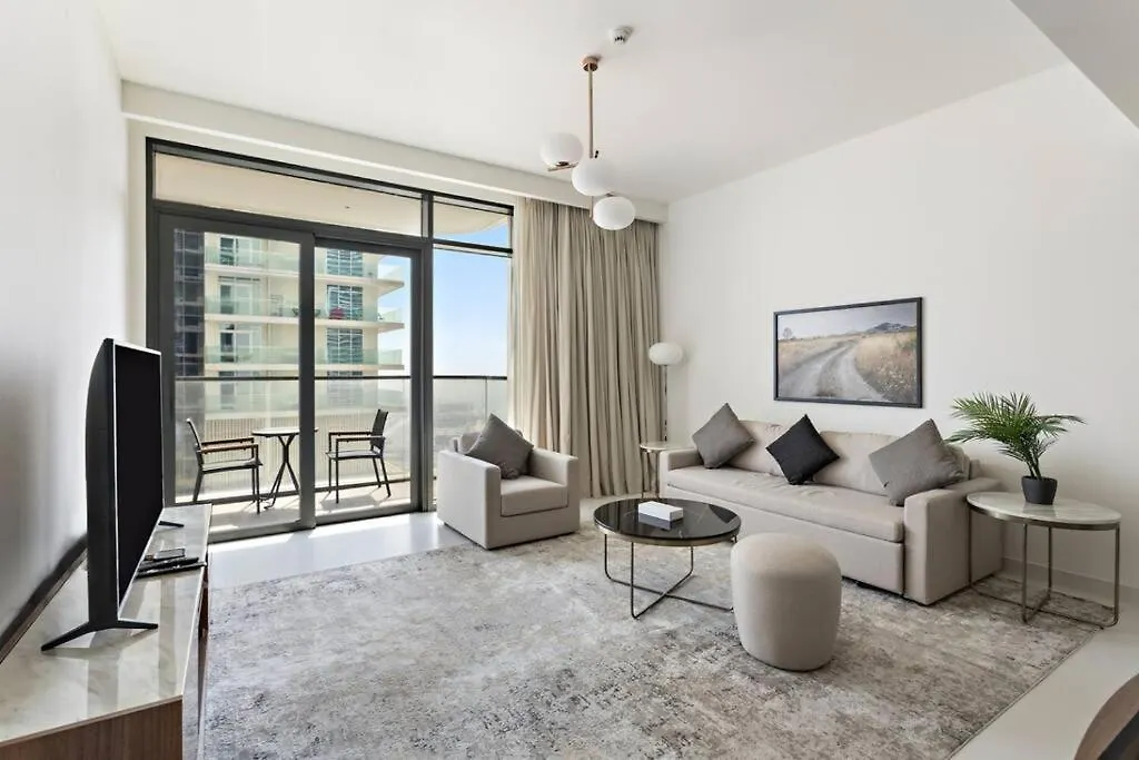 Chic Comfort Fully Furnished 1 Bhk With Sea View And Beach Access Dubai